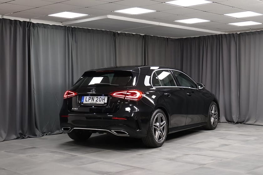 Bild 3 av Mercedes-Benz A 180 AMG Line Backkamera 18" AMG fälgar MBUX