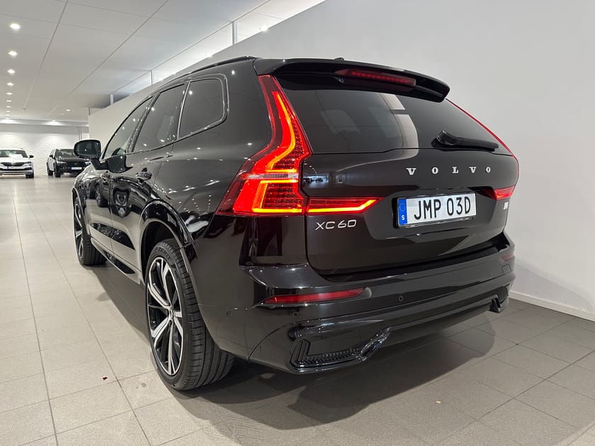 Bild 3 av Volvo XC60 Recharge T6 II Plus Dark Edition / 360 Kamera / Dragkrok /