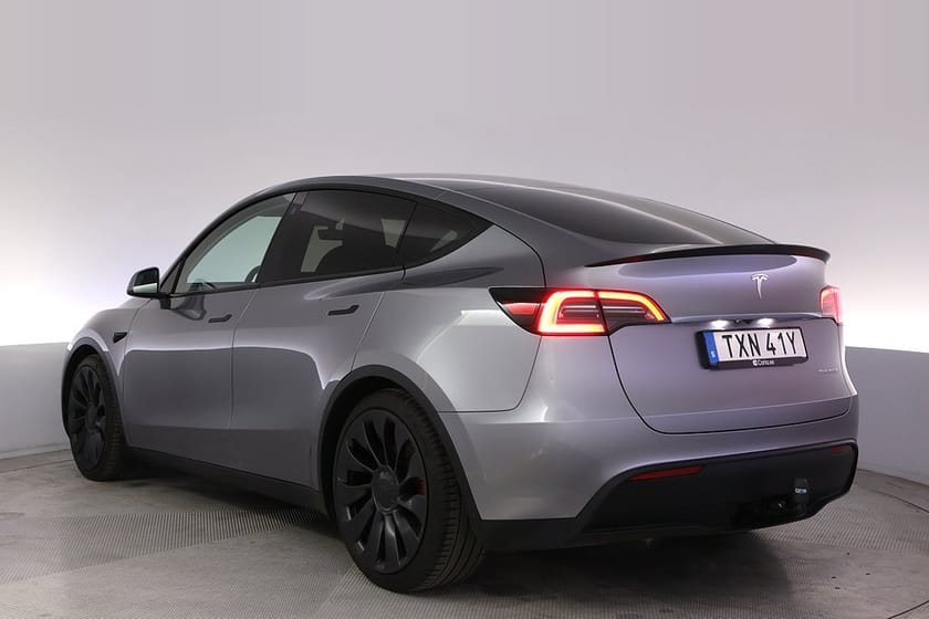 Bild 4 av Tesla Model Y Performance Autopilot Panorama Drag