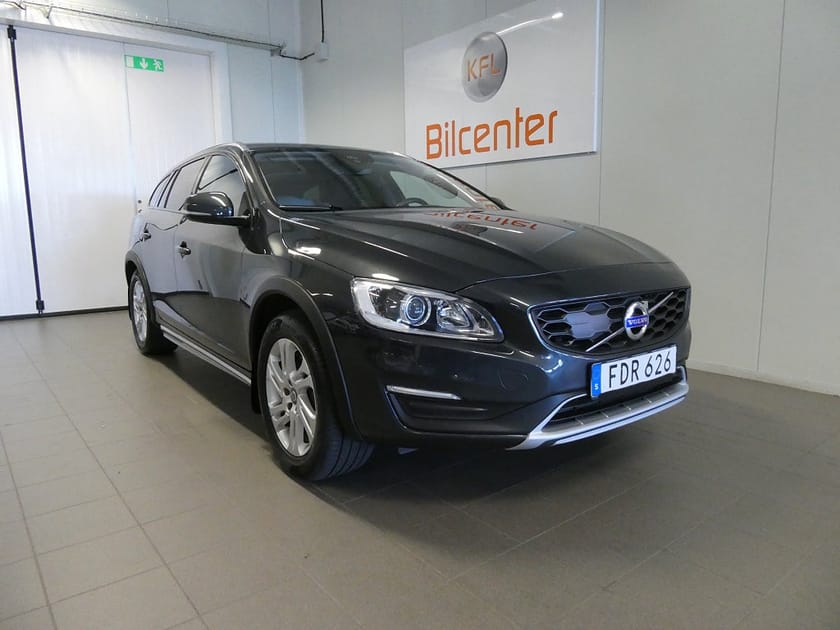 Bild 3 av Volvo V60 Cross Country D3 Classic Plus Aut-Värmare-Drag-Navigator-Rattvärm-SoV