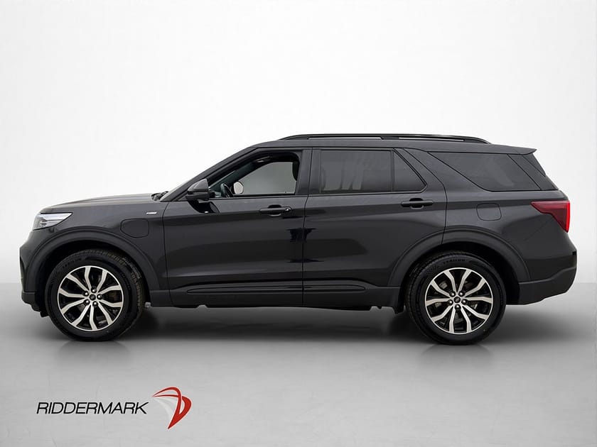 Bild 4 av Ford Explorer Plug-In Hybrid AWD ST 7Sits Pano MOMS B&O Drag Skinn