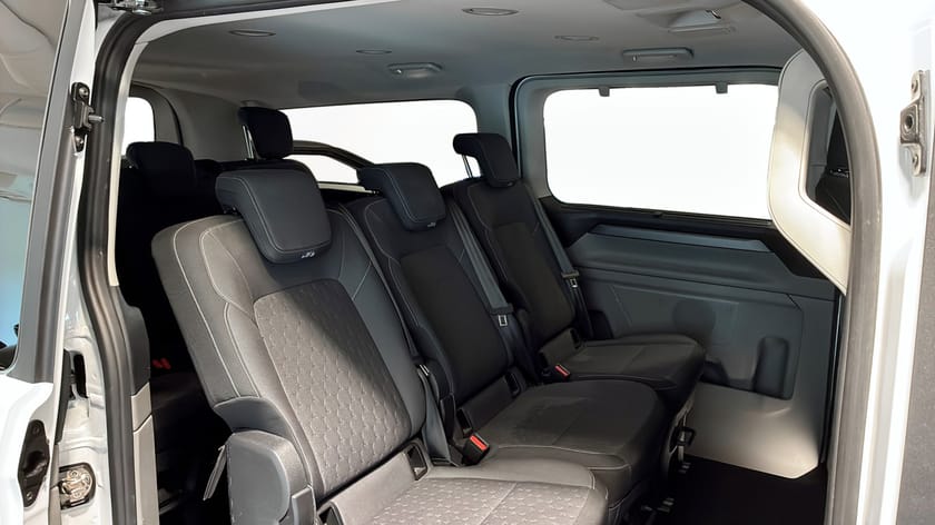 Bild 5 av Ford Tourneo Custom 340 Plug-in Hybrid 9-Sits | Laddhybrid | Titanium