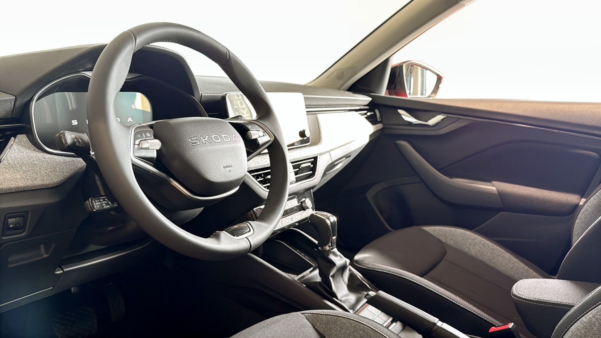Skoda Kamiq SELECTION TSI 116 DSG 2027, kuva 7/10