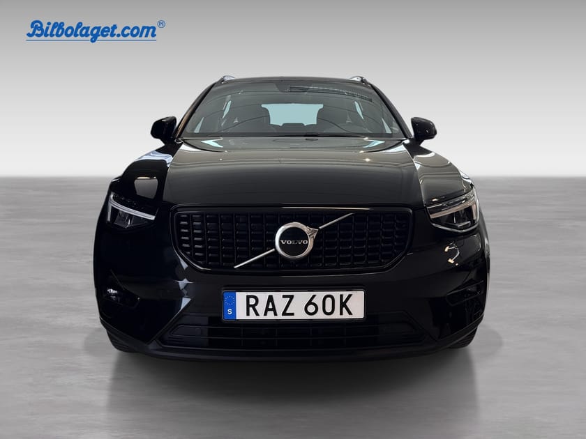Bild 3 av Volvo XC40 B4 FWD Bensin Plus Dark