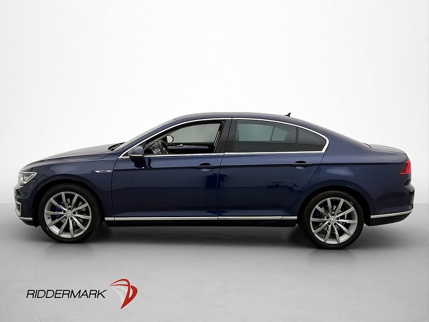 Bild 4 av Volkswagen Passat GTE 1.4 TSI Cockpit Kamera DYNAUDIO Navi