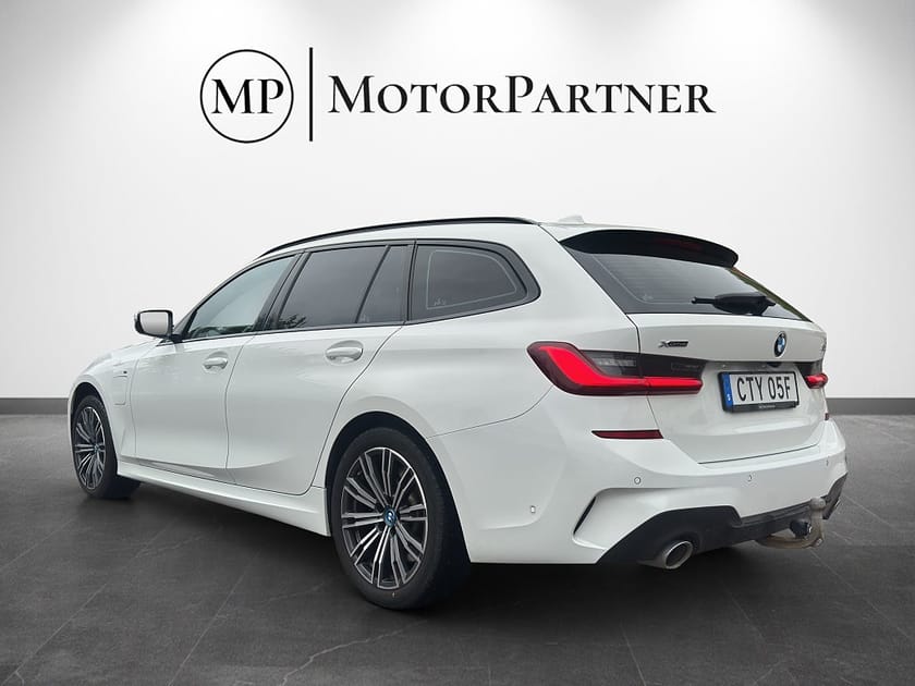 Bild 5 av BMW 330e xDrive Touring Plug-in hybrid M Sport Navi Kamera Drag