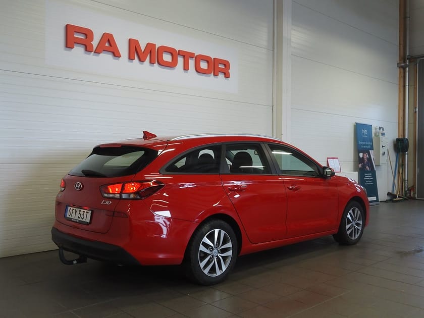 Bild 5 av Hyundai i30 Kombi 1.0 T-GDI 120hk Trend Dragkrok Carplay Kamera