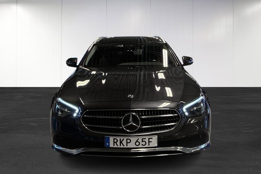 Bild 5 av Mercedes-Benz E 220 T d 9G-Tronic | Avantgarde | Advancedpaket Plus | Drag | Navi | Backkamera |