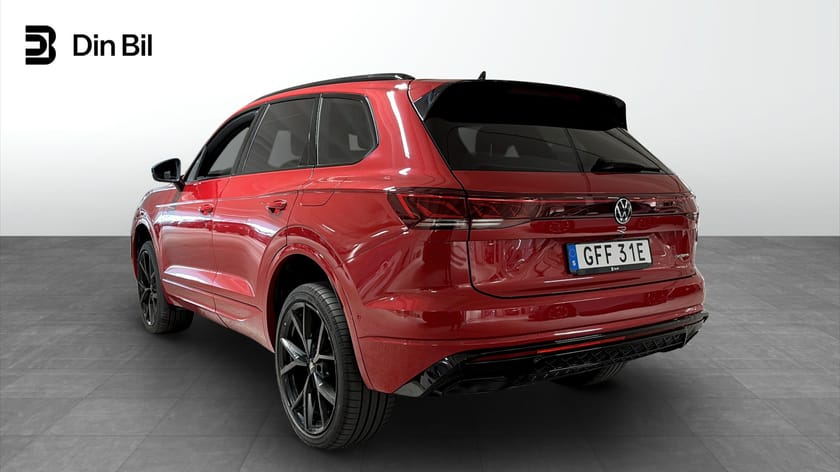 Bild 3 av Volkswagen Touareg R eHybrid 462hk/Black Style/Panorama/night vision/ak