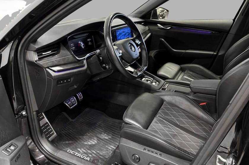 Bilde 5 av Škoda Octavia Stasjonsvogn RS, 4x4, ACC, Webasto, Head-Up, Krok ++