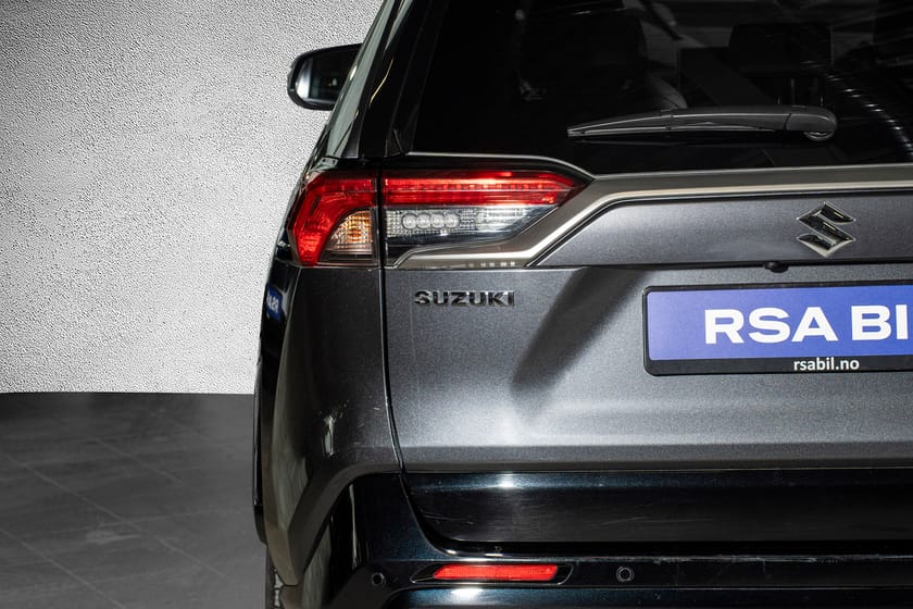 Bilde 5 av Suzuki Across Plug-in Hybrid E-Four PHEV 306hk GLX First Edition