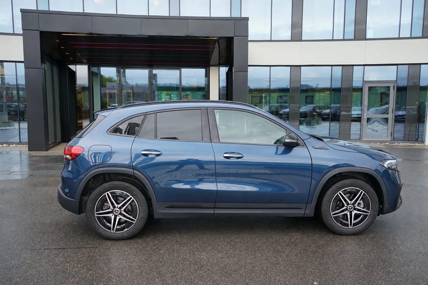 Bilde 4 av Mercedes-Benz EQA 300 4MATIC