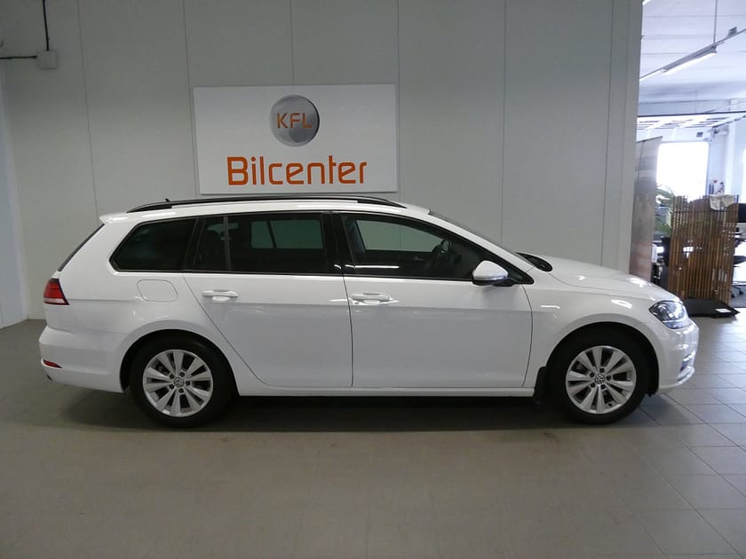 Bild 3 av Volkswagen Golf Sportscombi 1.6 TDI Drag-Värmare-Kamera-Carplay-SoV