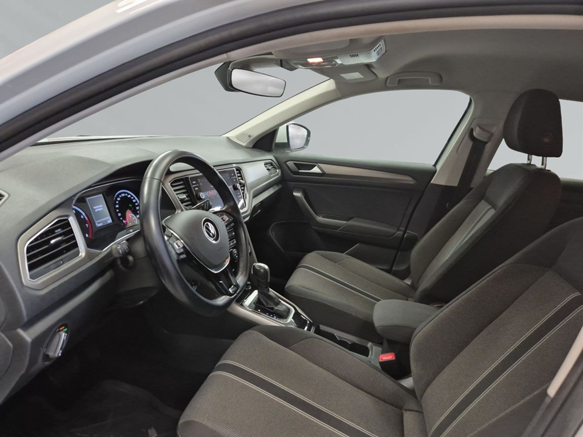 Volkswagen T-Roc 2022, photo 7/7