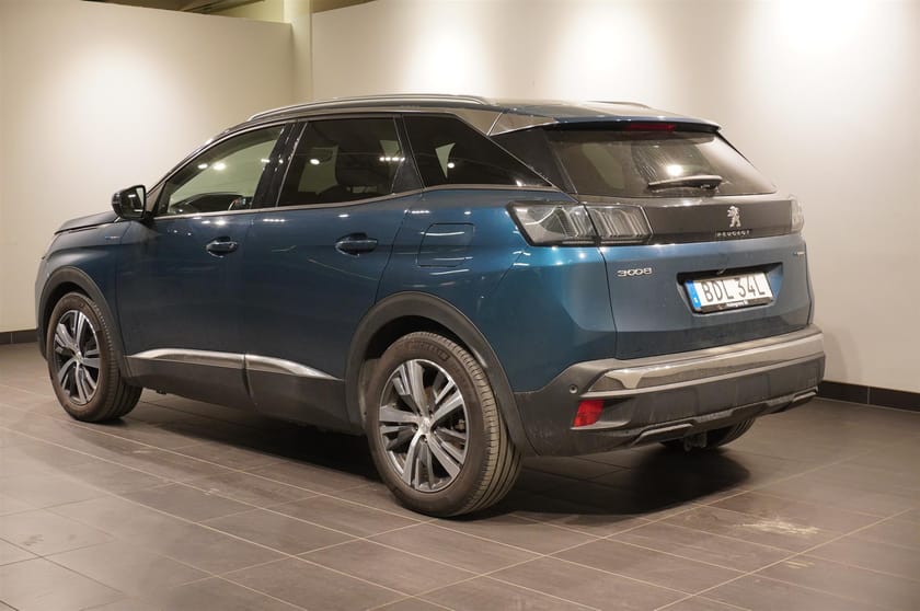 Bild 2 av Peugeot 3008 HYBRID4 300 Allure AWD Drag Kamera