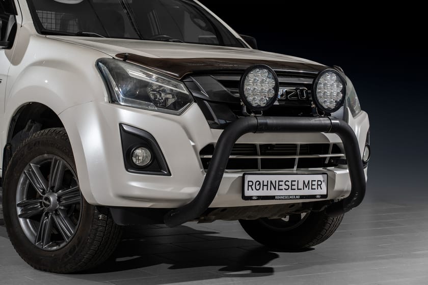 Bilde 2 av Isuzu D-Max Dobbelcab 164hk 4WD EU 05/27 Black Lavserie Krok Skinn Kamera+