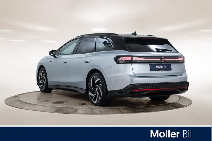 Bilde 3 av Volkswagen ID.7 GTX Tourer