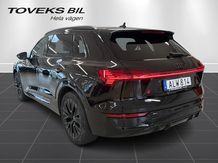 Bild 5 av Audi Q8 55 e-tron quattro 408hk Selection Drag
