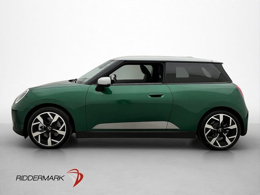 Bild 5 av MINI Cooper SE 218hk Favoured HuD Döda-vinkel Pano Navi