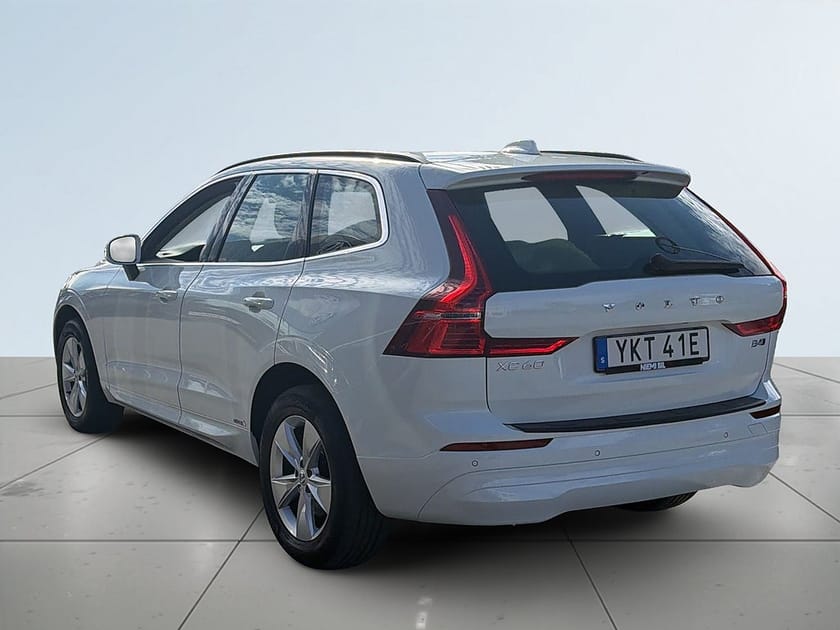 Bild 5 av Volvo XC60 B4 AWD Momentum Advanced Kamera/Drag/Psens/SoV/Navi