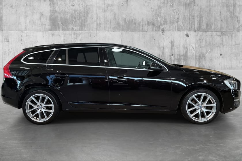 Bilde 4 av Volvo V60 1,6 D2 Momentum Cruise/Kamera/Skinn/Krok