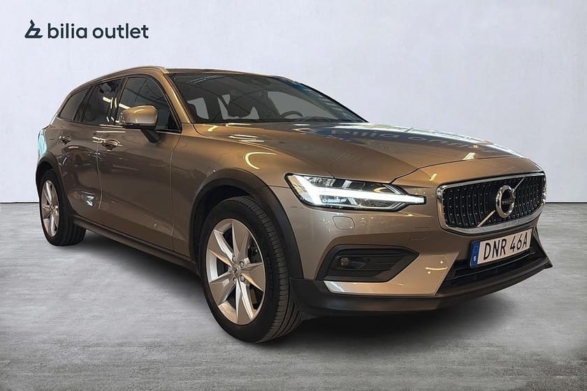 Bild 3 av Volvo V60 Cross Country B4 AWD 197hk Geartronic Advanced Navi Pro Edition Drag