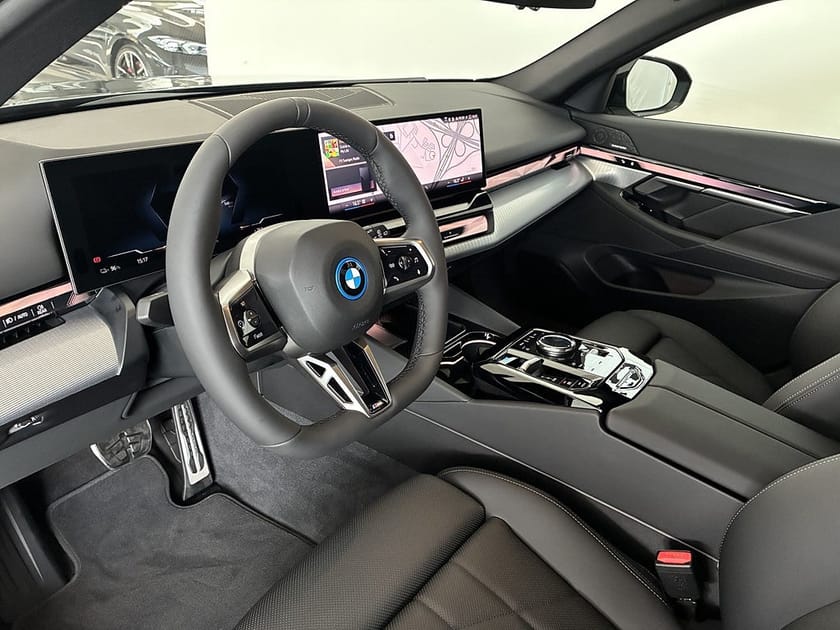 Bild 5 av BMW i5 eDrive40 Touring M Sport Drag Rattvärme H/K ParkAssist