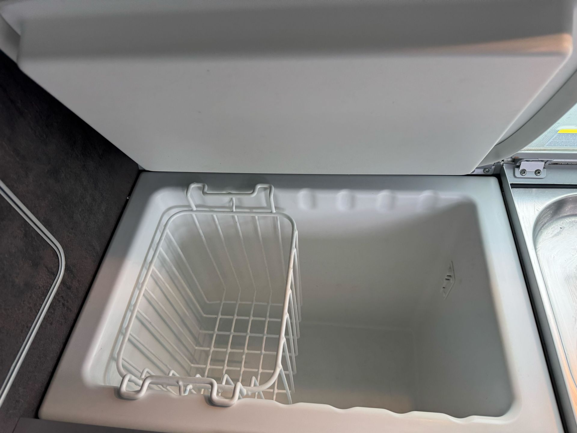 Volkswagen Transporter California 2023, bild 7/10