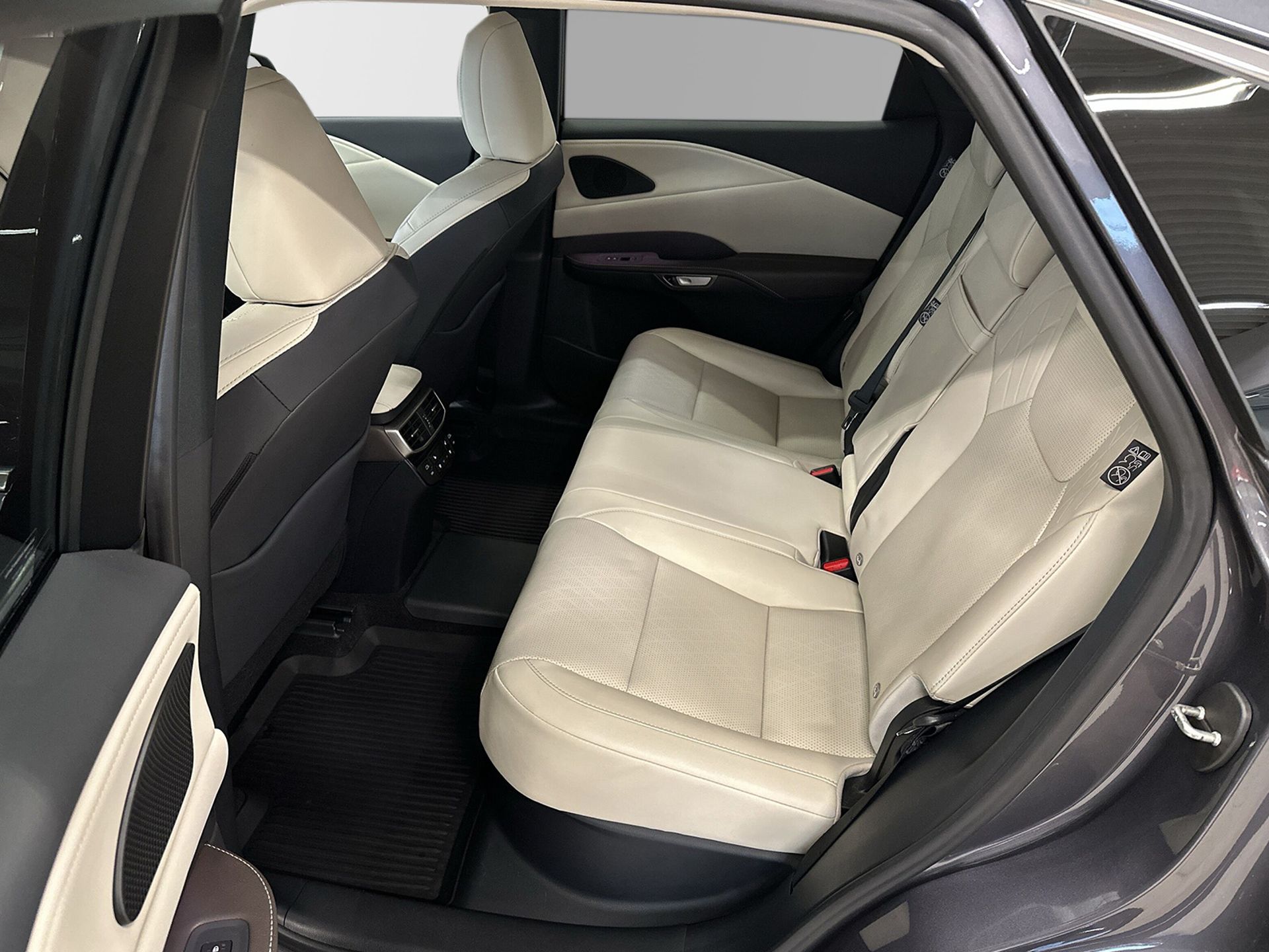 Lexus RX 2025, bild 7/10