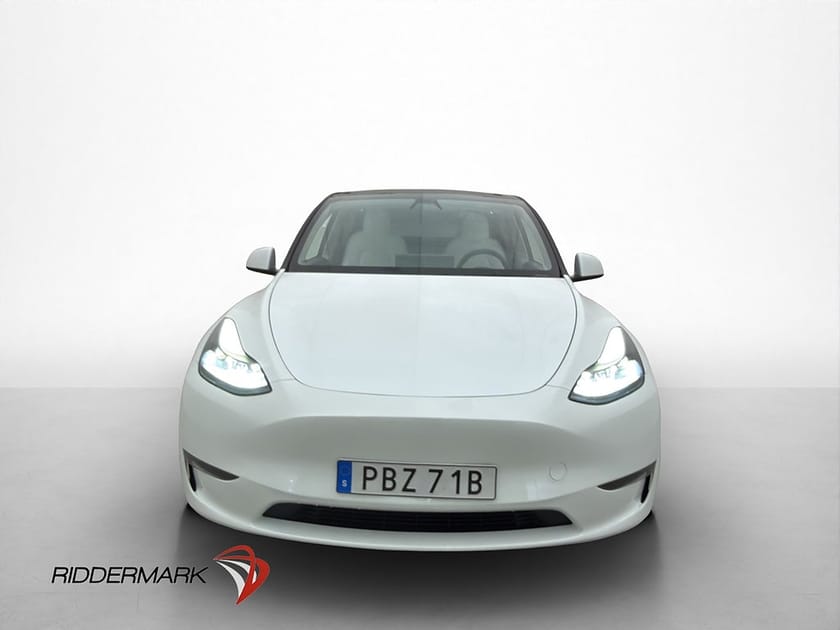 Bild 3 av Tesla Model Y Performance AWD AP Ljus-Interiör Drag MOMS