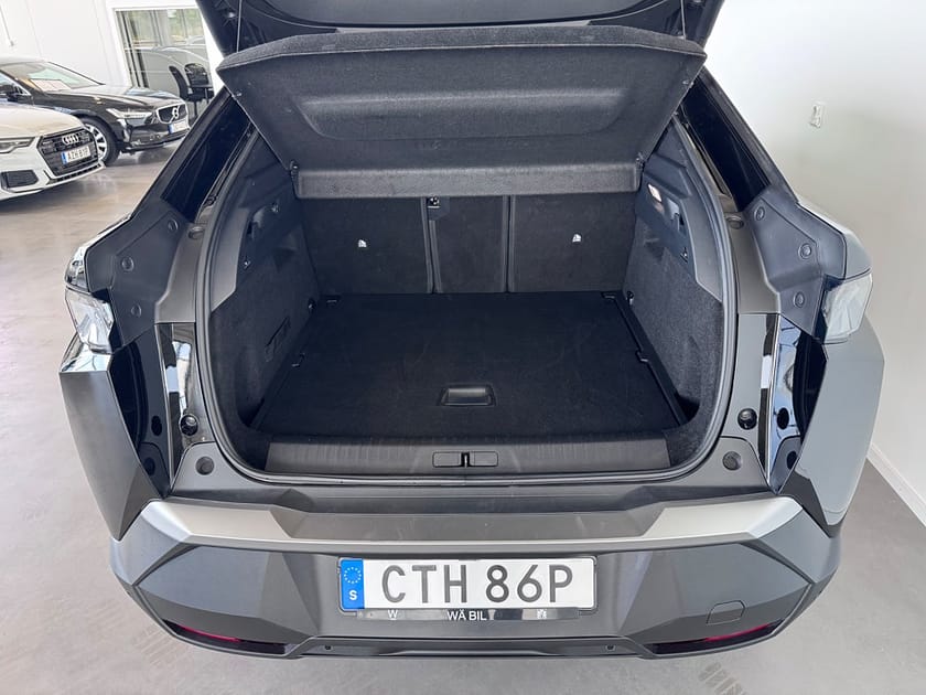 Bild 5 av Peugeot 3008 HYBRID 136 e-DSC | GT | 360° | Rattvärme | Navi