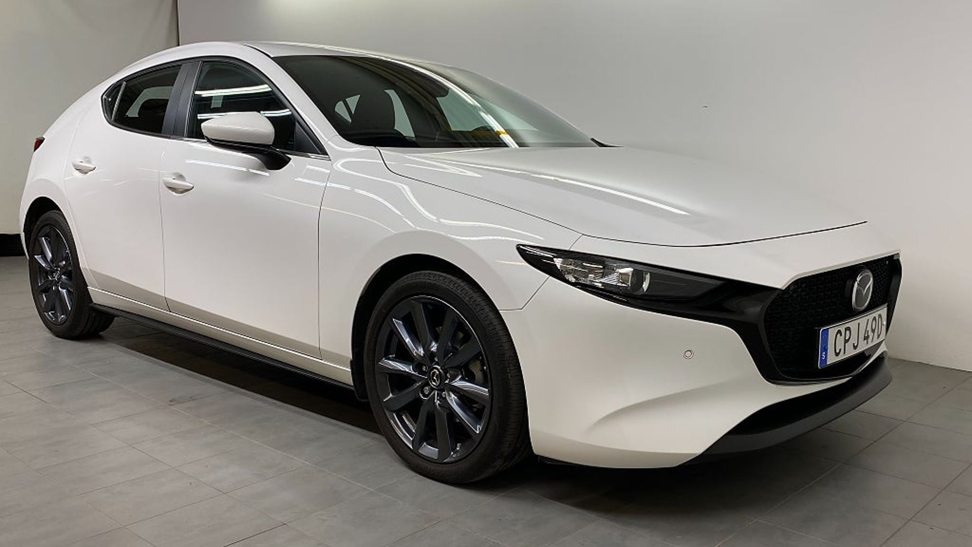 Mazda 3 Hatchback 2.0 150hk Mild Hybrid 2023, bild 2/10