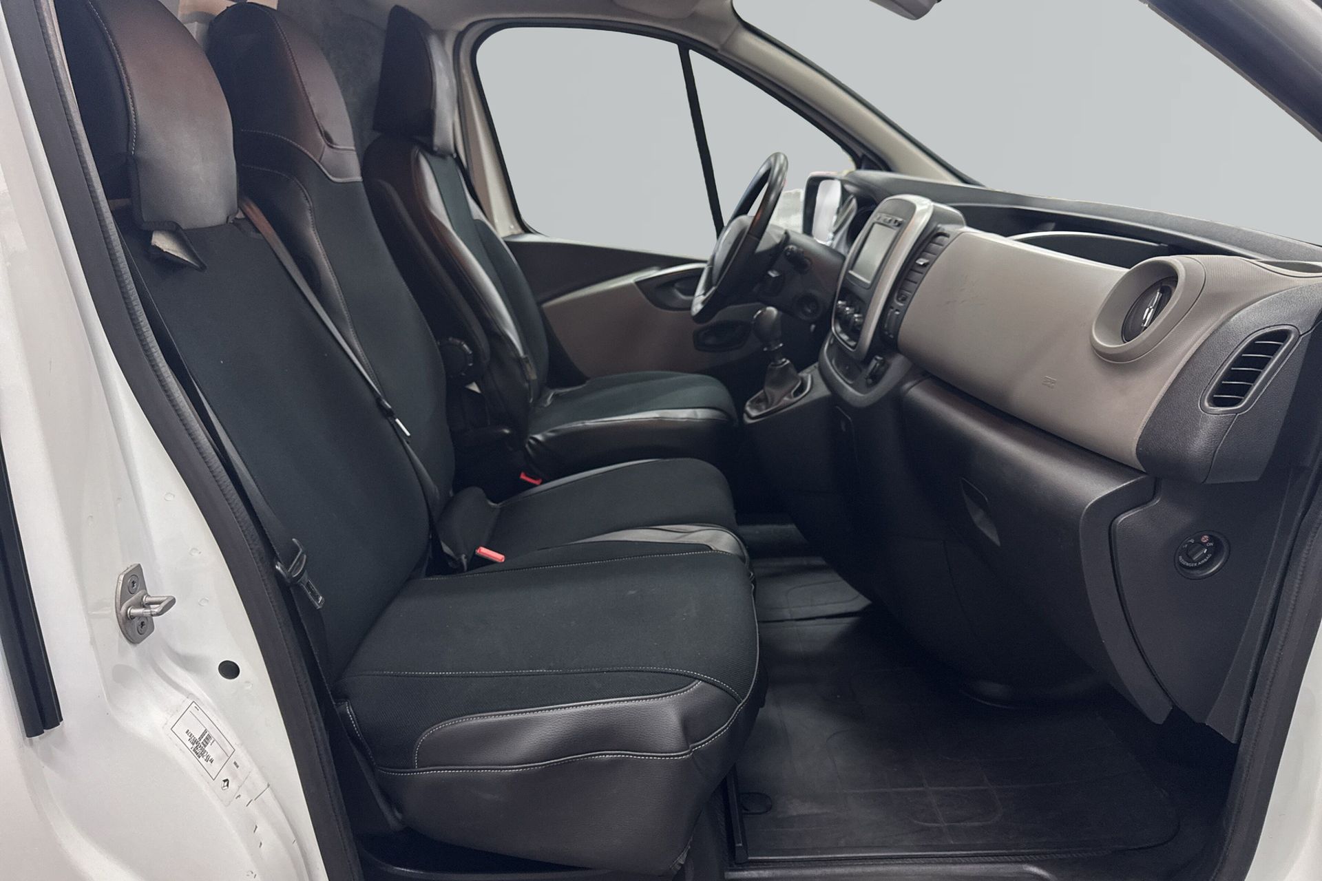 Renault Trafic 2018, photo 7/10