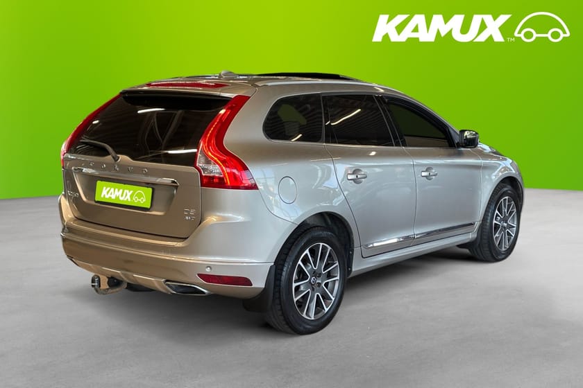 Bild 4 av Volvo XC60 D5 AWD Geartronic 215 hk Drag Navi B-Kamera Adaptiv Farth