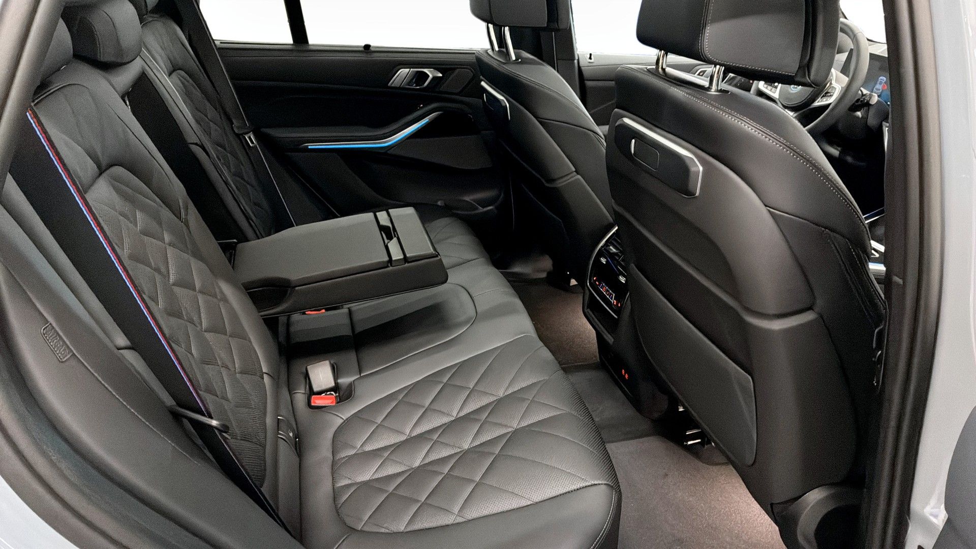 BMW X5 xDrive50e M-Sport PRO Pano 2025, photo 5/9