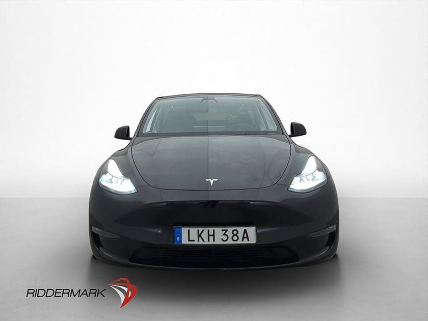 Bild 3 av Tesla Model Y Long Range AWD Svensksåld Panorama Drag