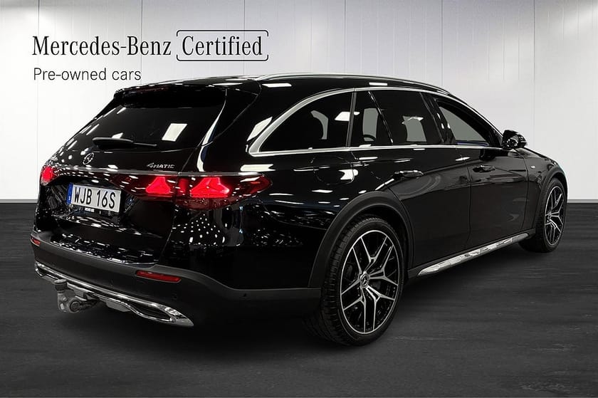 Bild 3 av Mercedes-Benz E 300 d e 4MATIC All-Terrain de Pano Drag Keyless Airmatic