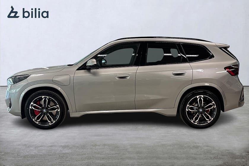 Bild 3 av BMW X1 xDrive25e xDrive 25e M-Sport | DEMOBIL | Drag | H&K | Aktiv farth