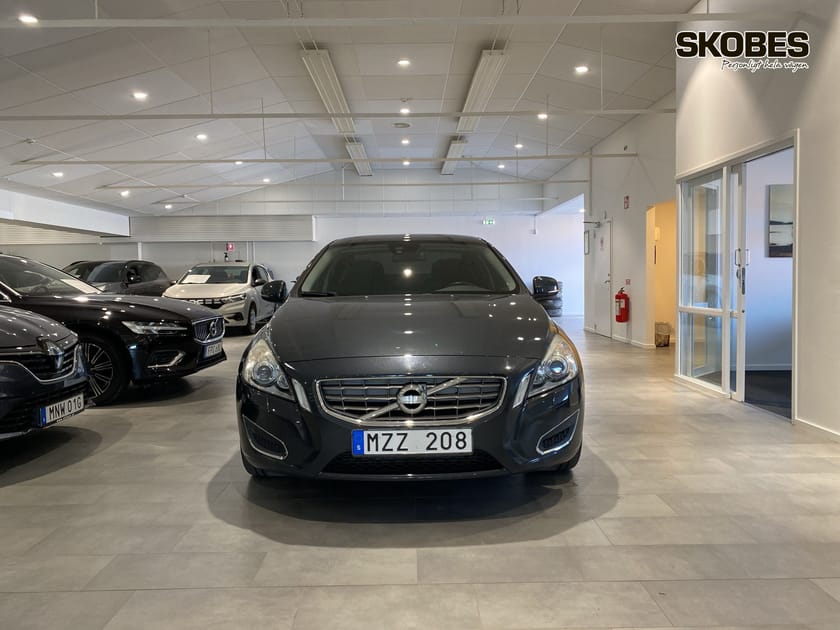 Bild 2 av Volvo S60 D2 S/S Momentum
