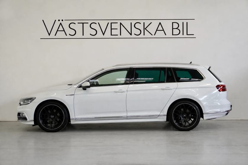 Bild 2 av Volkswagen Passat Sportscombi 2.0 TDI DPF SCR 4M GT R-line/Cockpit/Drag