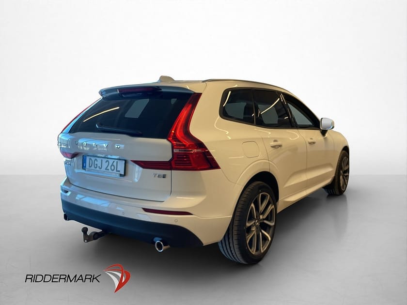 Bild 2 av Volvo XC60 T8 AWD 392hk Momentum Pano Värmare Drag Kamera