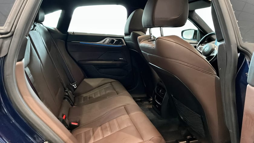 Bild 5 av BMW i4 M50 xDrive Gran Coupé M sport pro, Kolfiber ext, Rattvärme