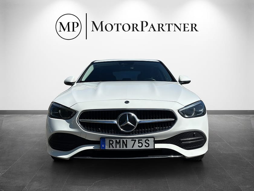 Bild 2 av Mercedes-Benz C 200 4MATIC 9G-Tronic Avantgarde Kamera Navi MOMS 204hk