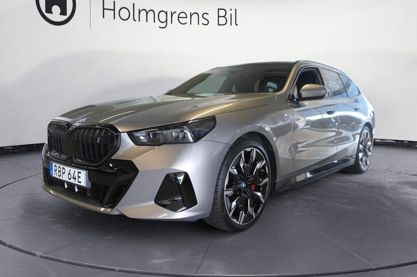 Bild 1 av BMW i5 xDrive40 Touring M Sport Drag DAP PA H K 21 Panorama Head-Up