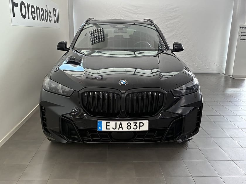 Bild 2 av BMW X5 xDrive30d M Sport Pro Drag H/K Värmare KomfortStol
