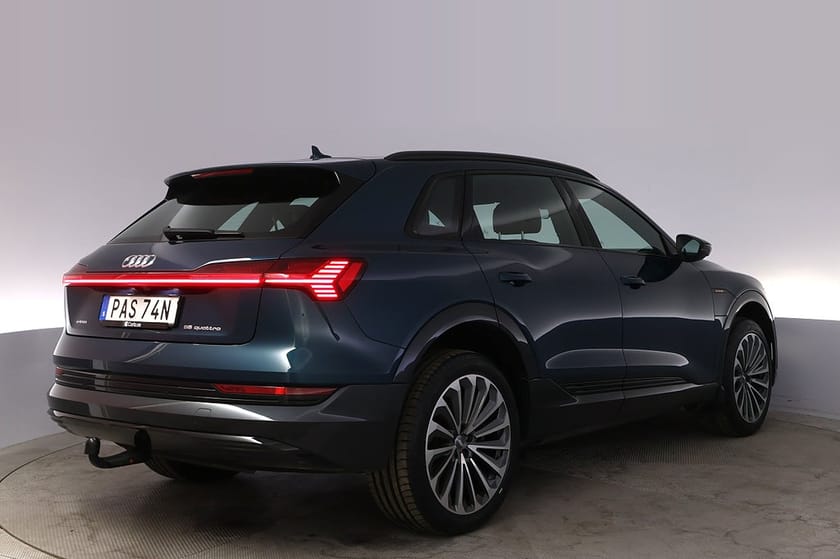 Bild 4 av Audi e-tron 55 quattro Proline Läder Pano Elstol HUD Drag