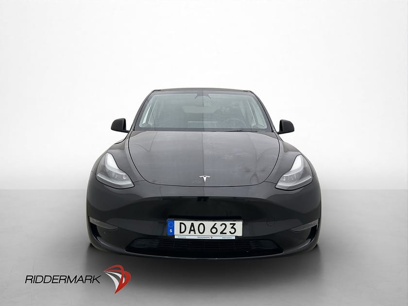 Bild 3 av Tesla Model Y Performance AWD Svensksåld Panorama MOMS Drag