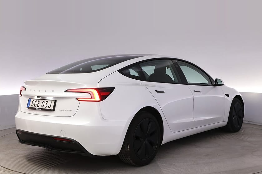 Bild 5 av Tesla Model 3 Long Range AWD Highland Autopilot Pano