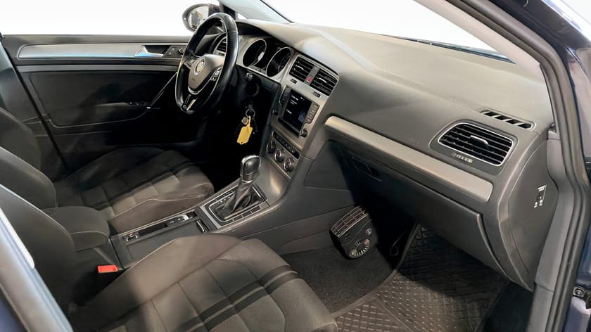 Bild 3 av Volkswagen Golf Sportscombi 110hk - Bensin