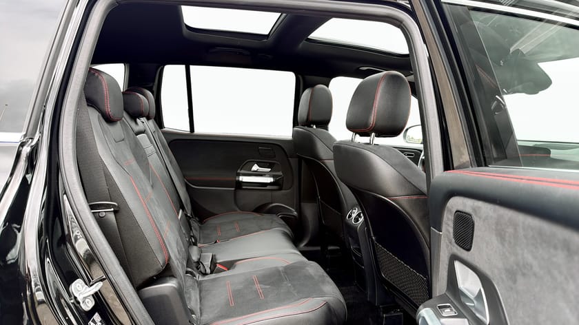 Bild 5 av Mercedes-Benz GLB 200 AMG Premium 7-sits Drag Värmare 360°